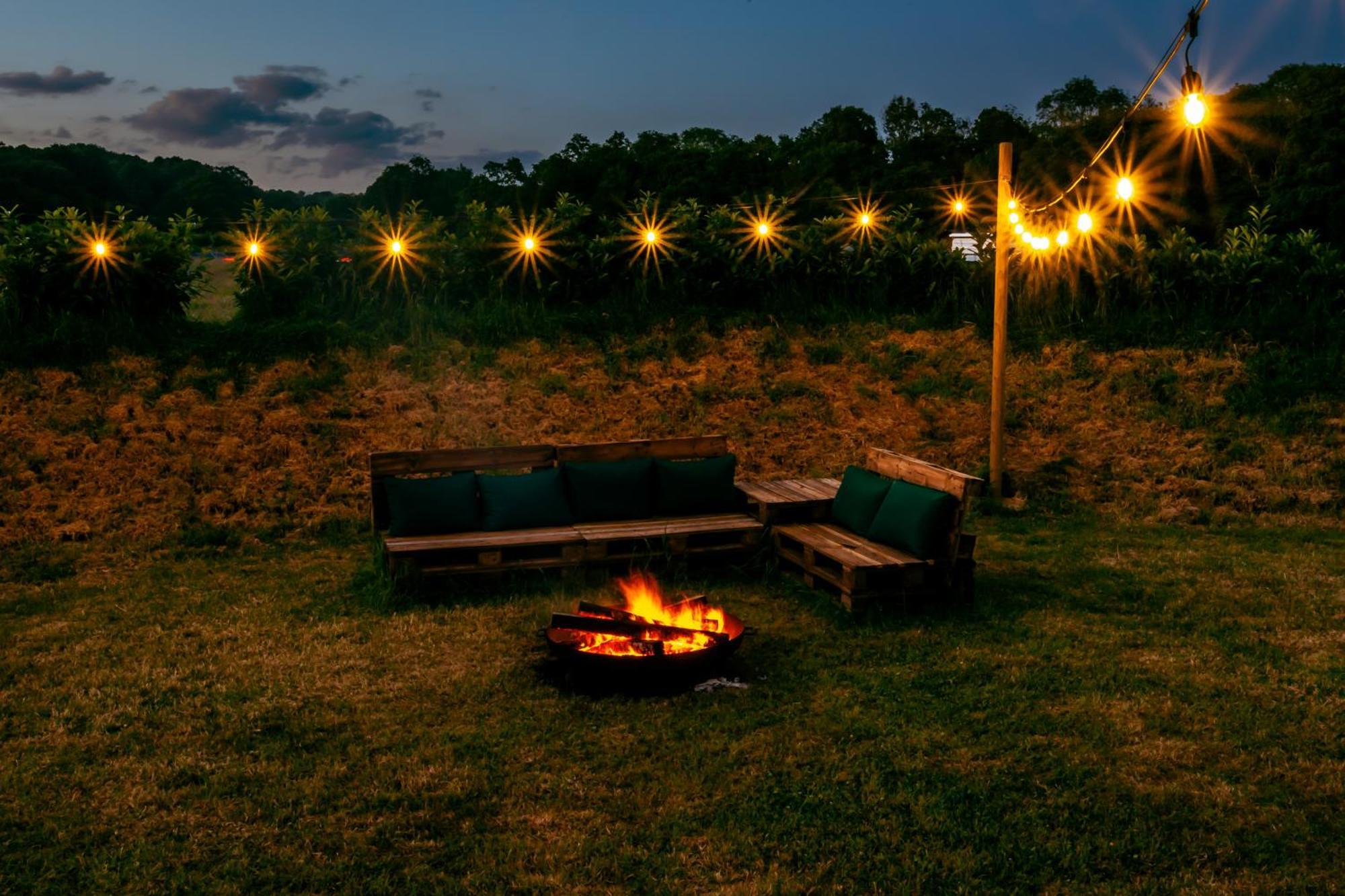 Luxury Glamping Retreat In Battle Villa Ngoại thất bức ảnh